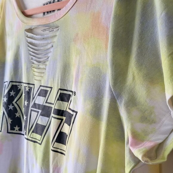 Slash-Front Tie-Dye KISS Graphic Tee Size 18/20 - Picture 4 of 11